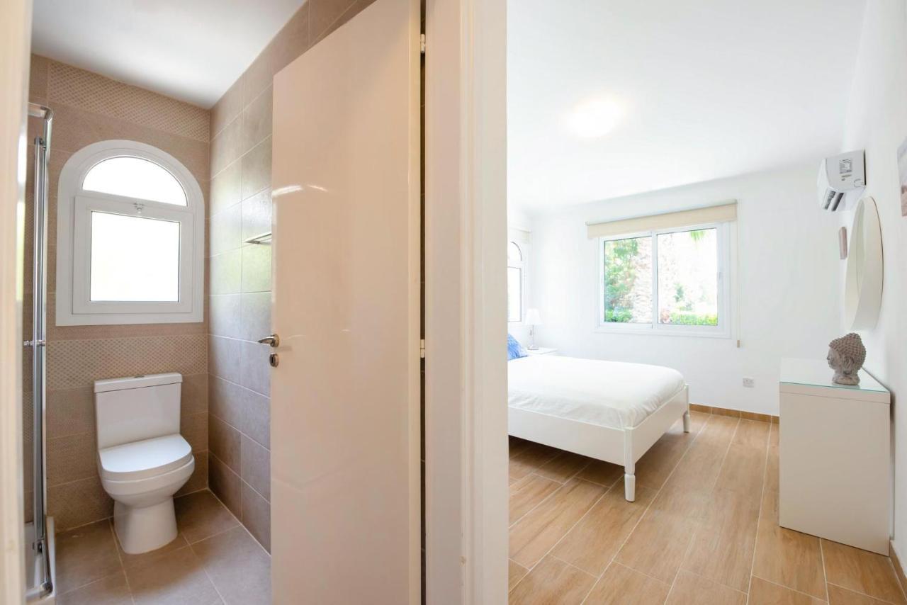 Bungalow Mikaella By Ezoria Villas คอรัลเบย์ ภายนอก รูปภาพ
