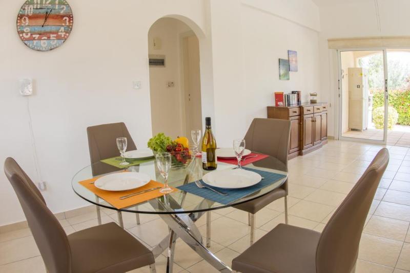 Bungalow Mikaella By Ezoria Villas คอรัลเบย์ ภายนอก รูปภาพ